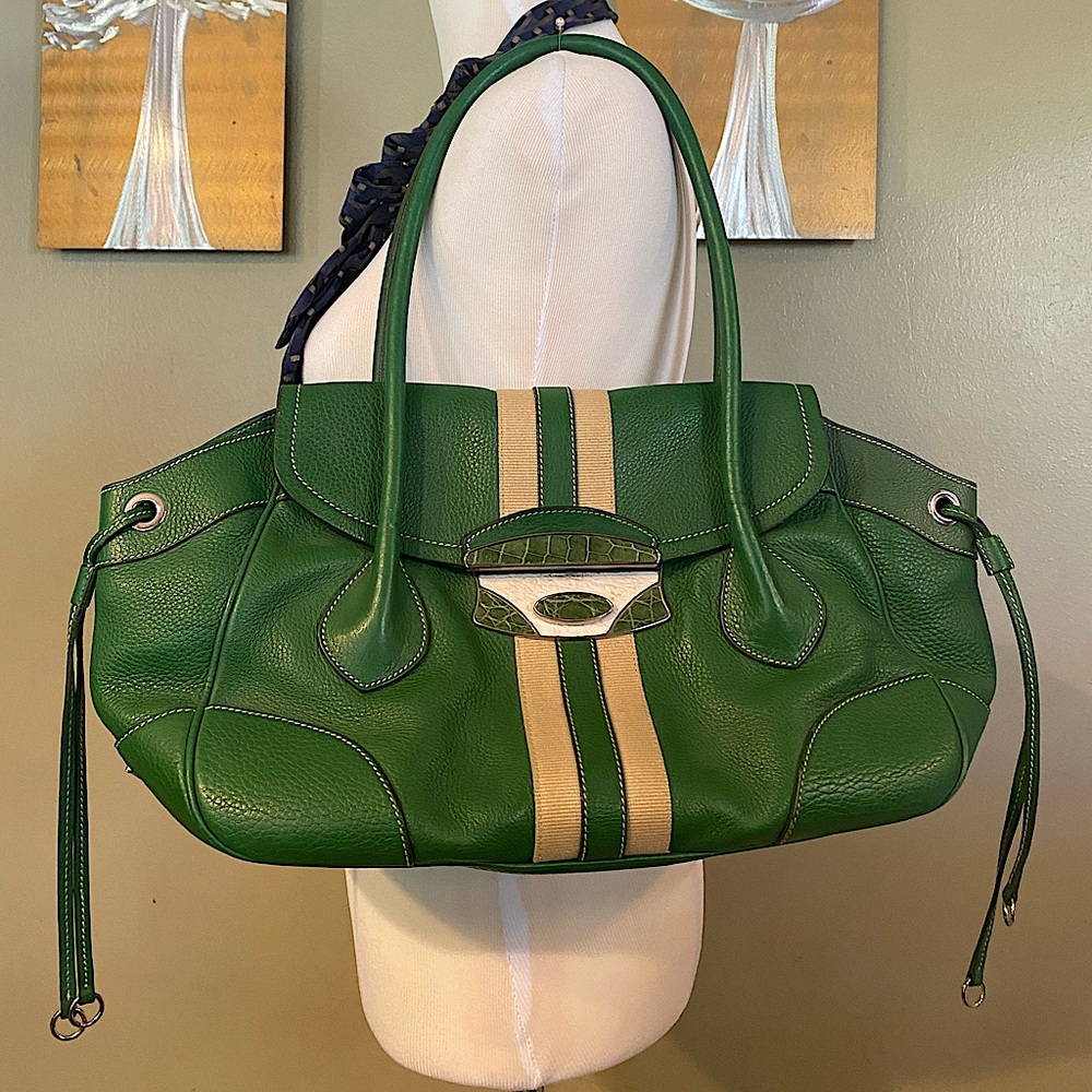 GUC Prada Green Shoulder Bag